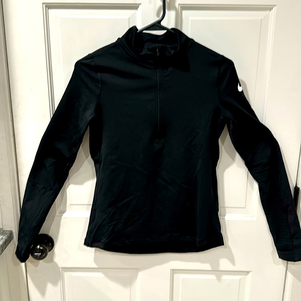 NIKE PRO quarter zip Dri-Fit pullover with thumb holes